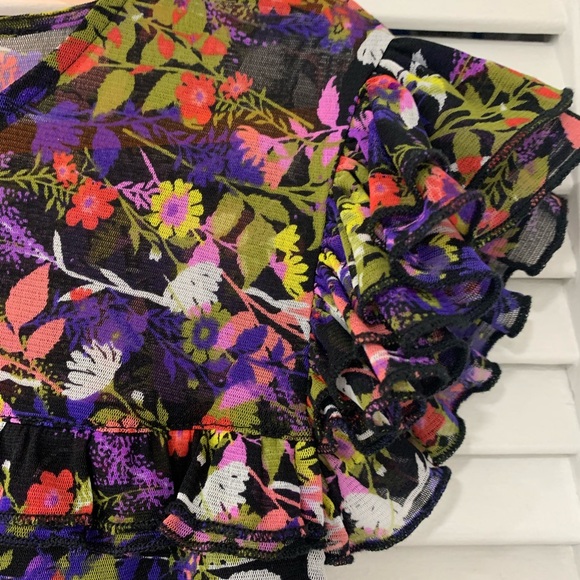 I.N.C. Sleeveless Flower Mesh Top Size M - Picture 2 of 6